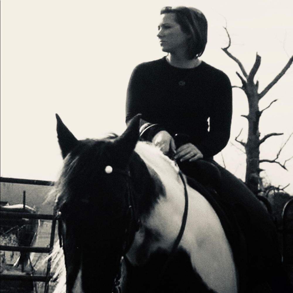 Meet your Posher, Elizabeth